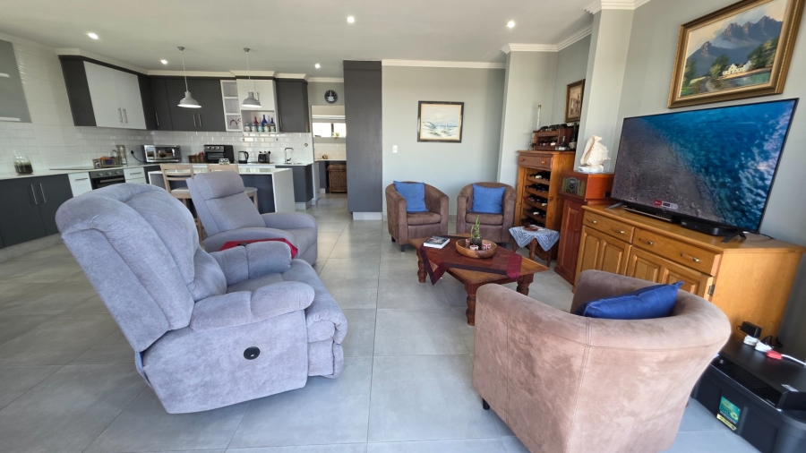 3 Bedroom Property for Sale in Blue Ridge Western Cape